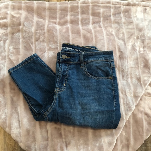 Old navy (super skinny) Jeans - Picture 1 of 3